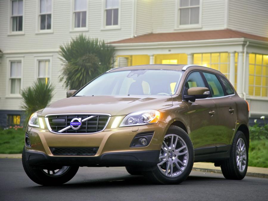  Volvo XC60 T6 2008 года  (US) (фото 7 из 16)
